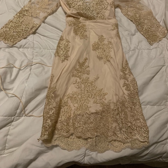 Gold dress with lace up back - Picture 5 of 6